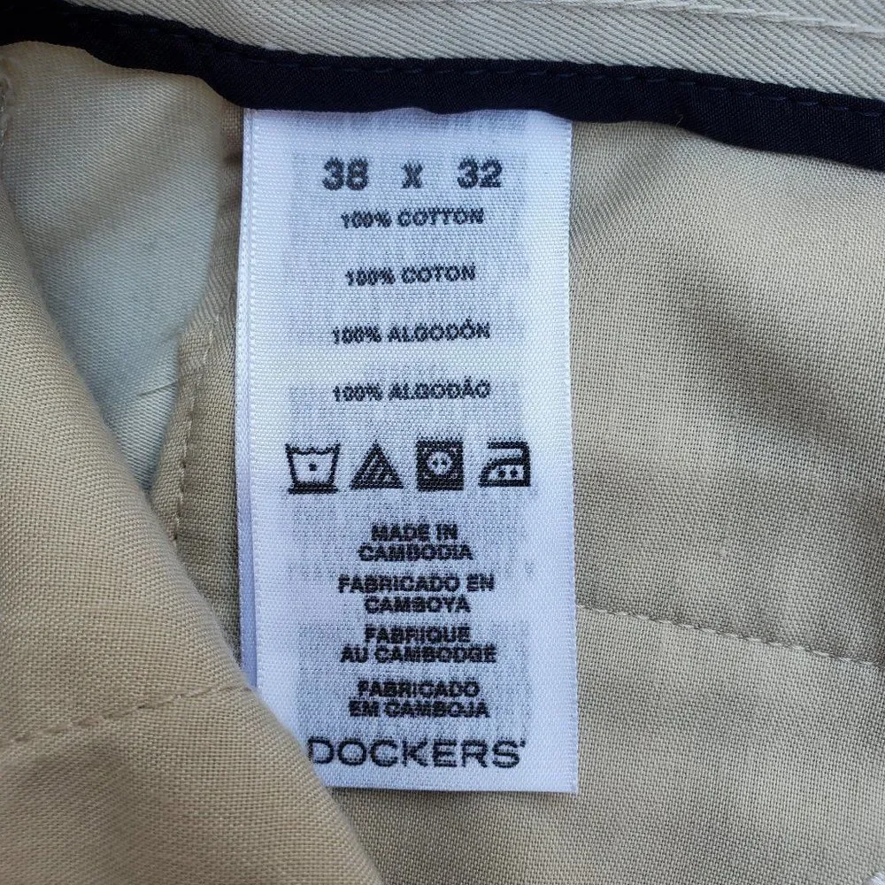 Dockers Men's beige classic fit pants 38W x 32L